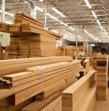 Chế biến và xuất khẩu gỗ chọn hướng đi mới