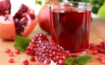 Khi ăn quả lựu nên nuốt hay bỏ hạt?