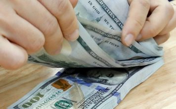 Cuối năm tỷ giá có chịu áp lực?