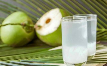 Nắng nóng có nên uống nước dừa để giải nhiệt hàng ngày?
