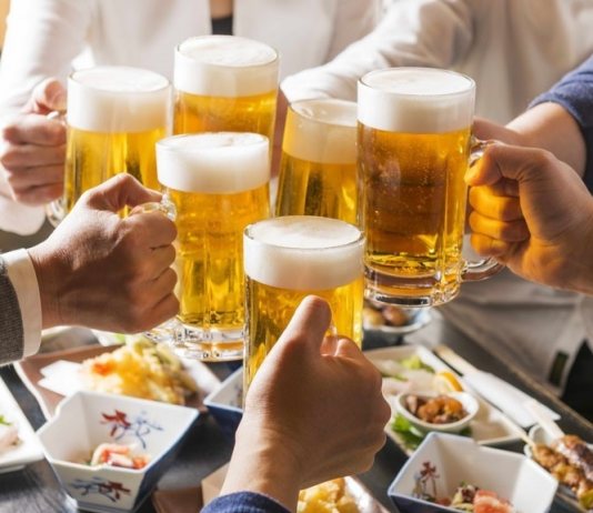Nếu bạn uống 1 chai bia mỗi tối, điều gì sẽ xảy ra với cơ thể theo thời gian?