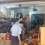 Hà Nội tạm giữ hàng trăm hộp kẹo không rõ nguồn gốc