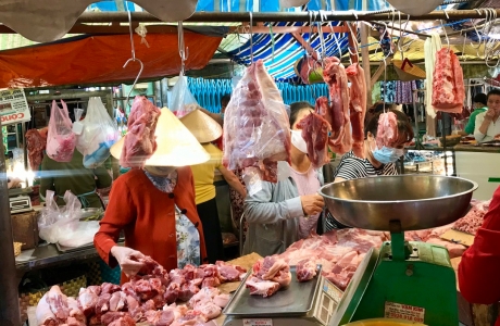 Giải pháp nào kiểm soát an toàn thực phẩm tại chợ truyền thống của Thủ đô?