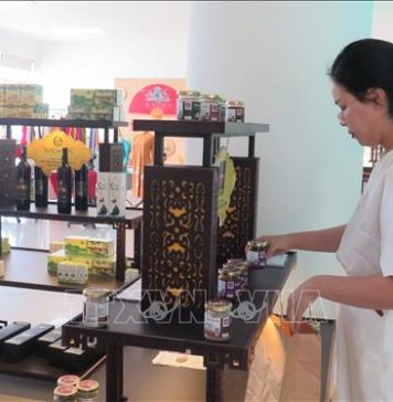 Lan tỏa và nâng tầm văn hóa ẩm thực xứ Huế