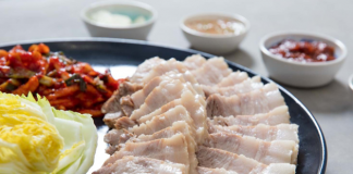 Thêm vài giọt này vào, thịt lợn luộc vừa trắng vừa thơm, còn dễ thái