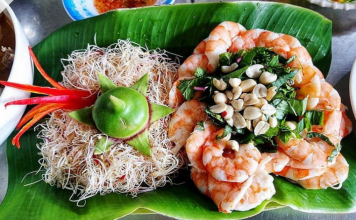 Gỏi bông bần, món đặc sản của miền Tây sông nước