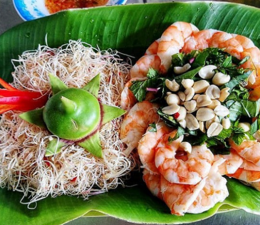 Gỏi bông bần, món đặc sản của miền Tây sông nước